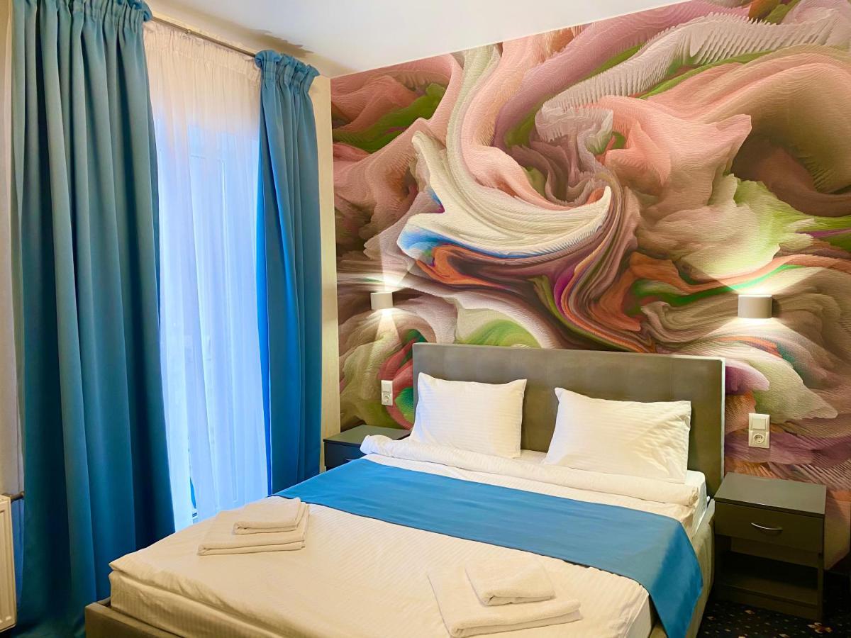 Biruza Club Hotel Petrivs'ke Bagian luar foto