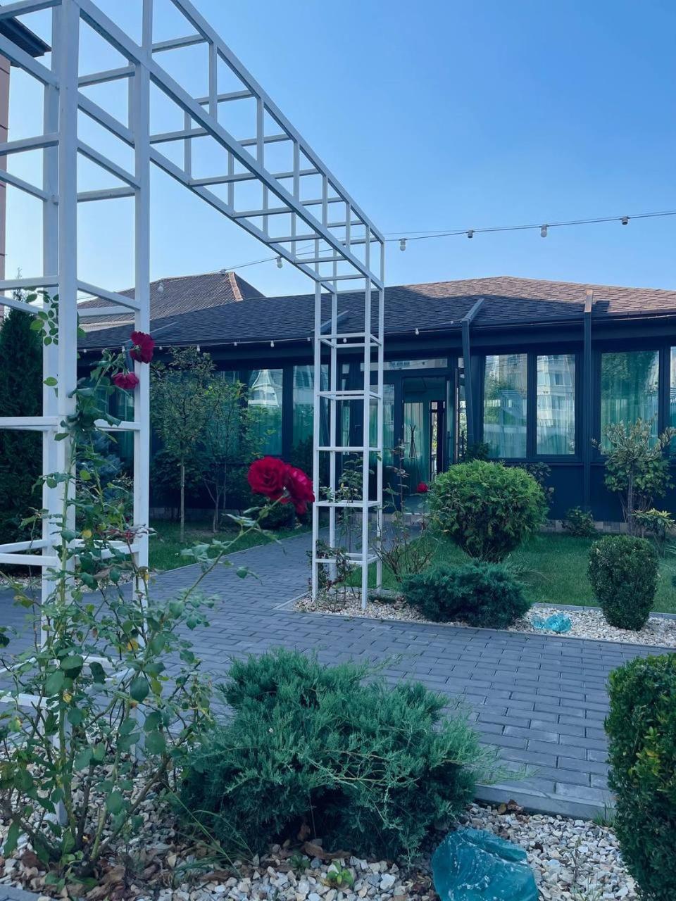 Biruza Club Hotel Petrivs'ke Bagian luar foto