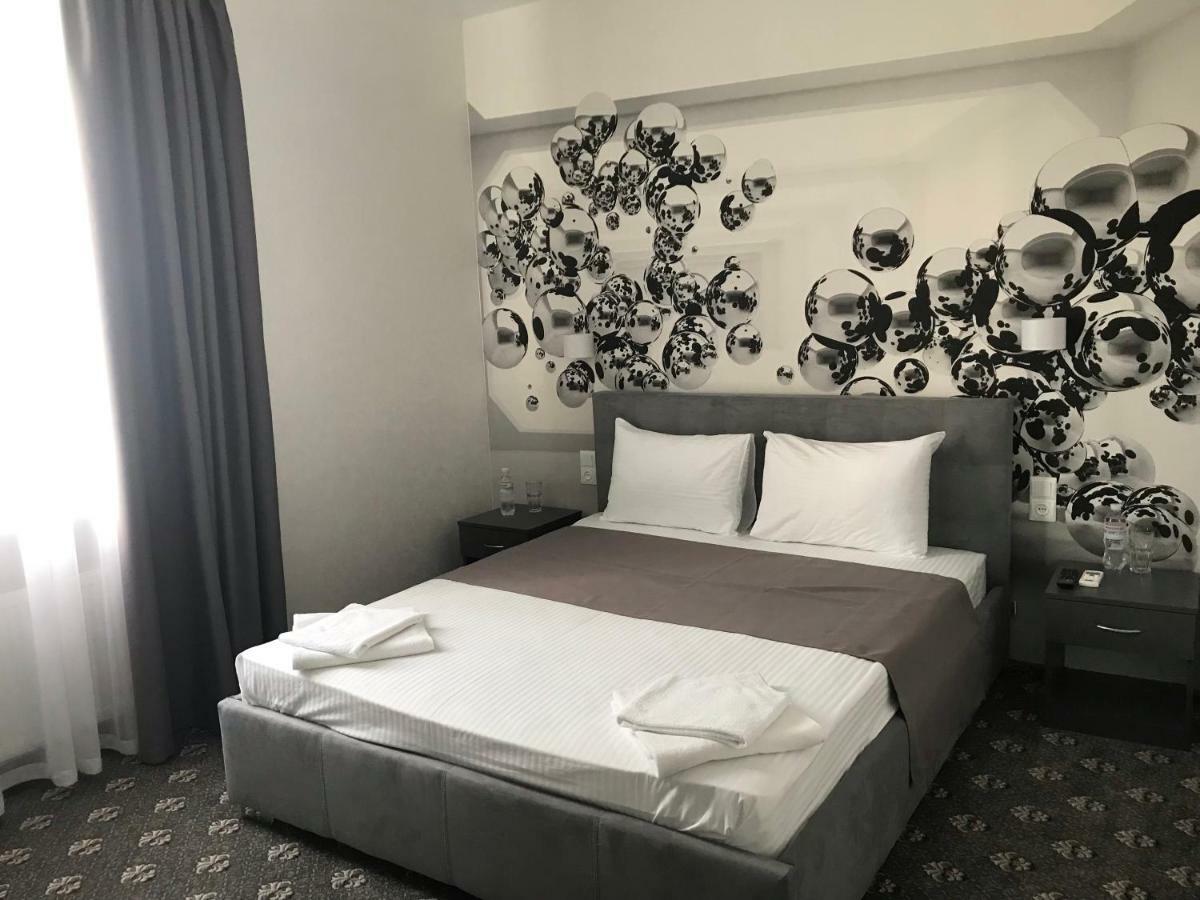 Biruza Club Hotel Petrivs'ke Bagian luar foto